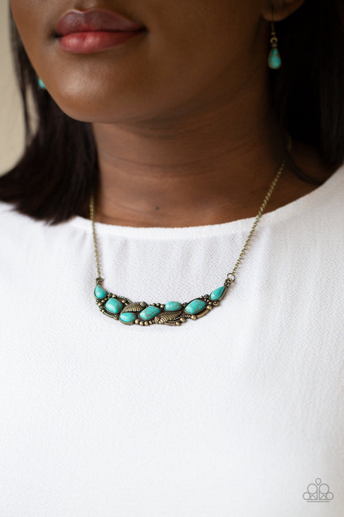 Cottage Garden - Brass Paparazzi Necklace (PZ-5584)