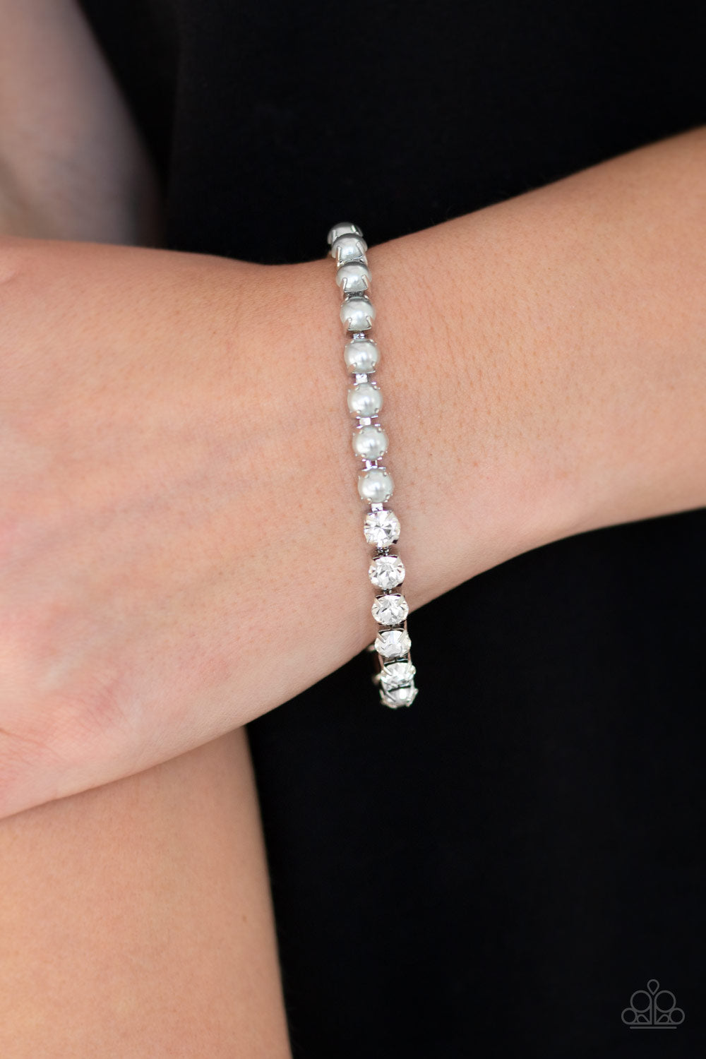 Out Like A SOCIALITE - Silver-Paparazzi Bracelet (PZ-1188)