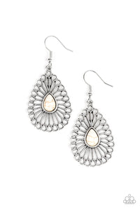 Paparazzi Earrings - Simply Sedimentary - White (#1125)