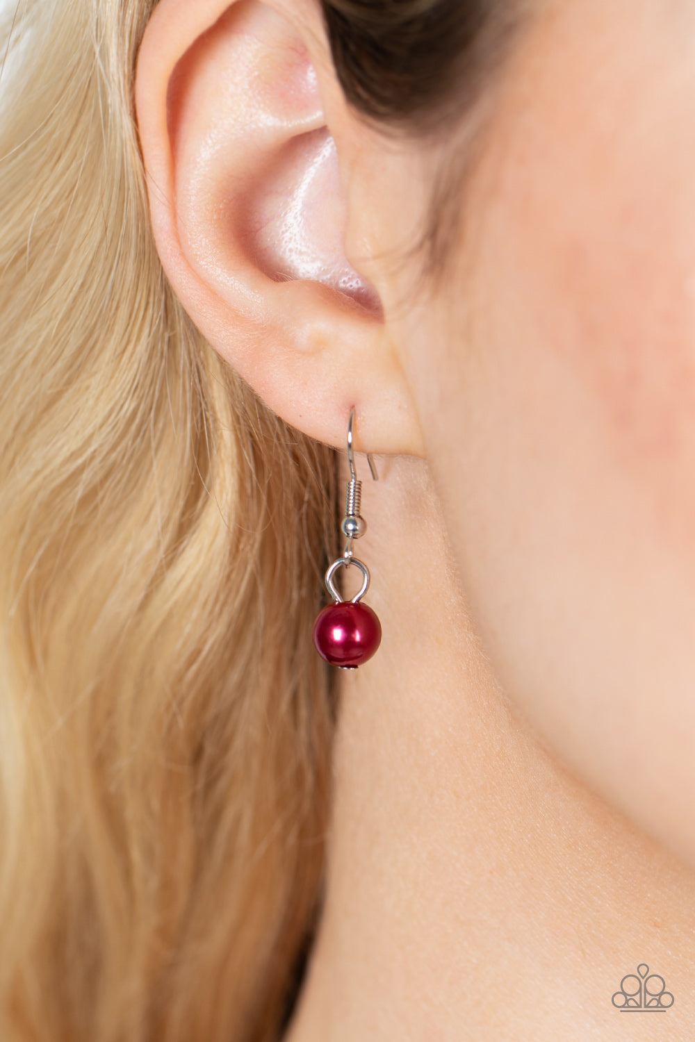 Tearoom Gossip - Red Paparazzi Necklace (#4388)