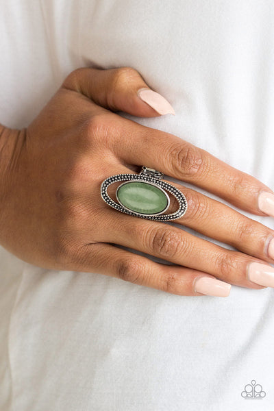 Paparazzi Thick Flex Back Ring - Western Royalty - Green (R313)