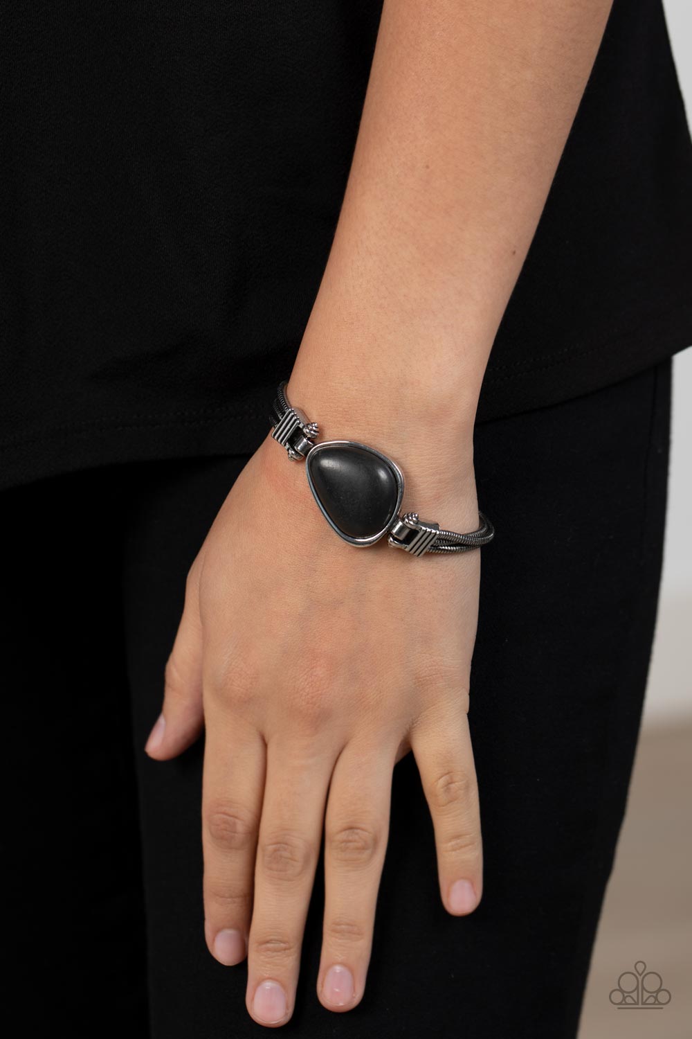 Badlands Bounty - Black Paparazzi Bracelet (PZ-4951)
