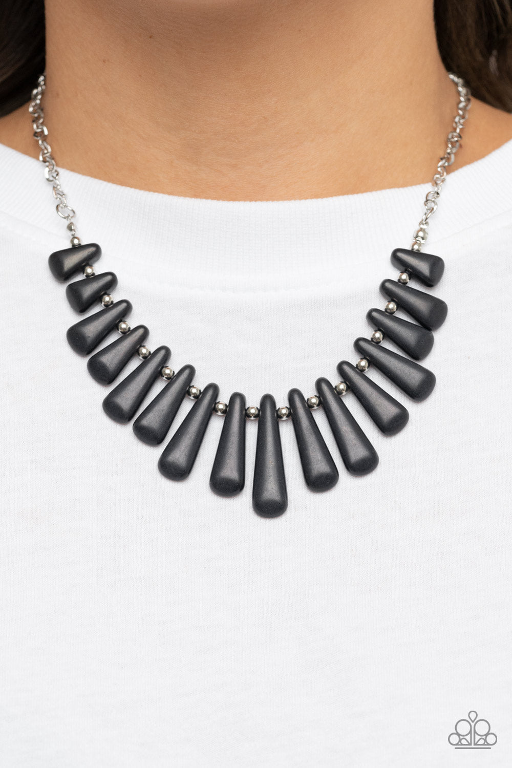 Mojave Empress - Black Paparazzi Necklace (#3516)