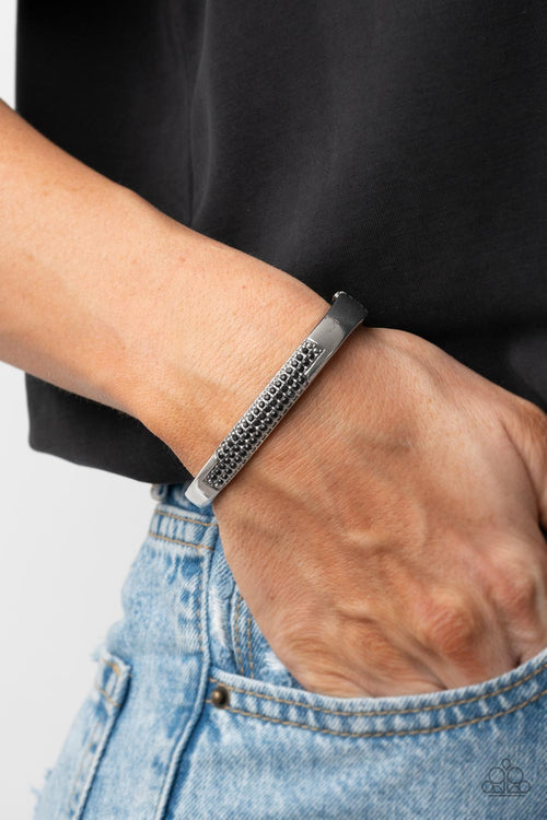 Chart-Topping Twinkle - Black Paparazzi Bracelet (PZ-034)