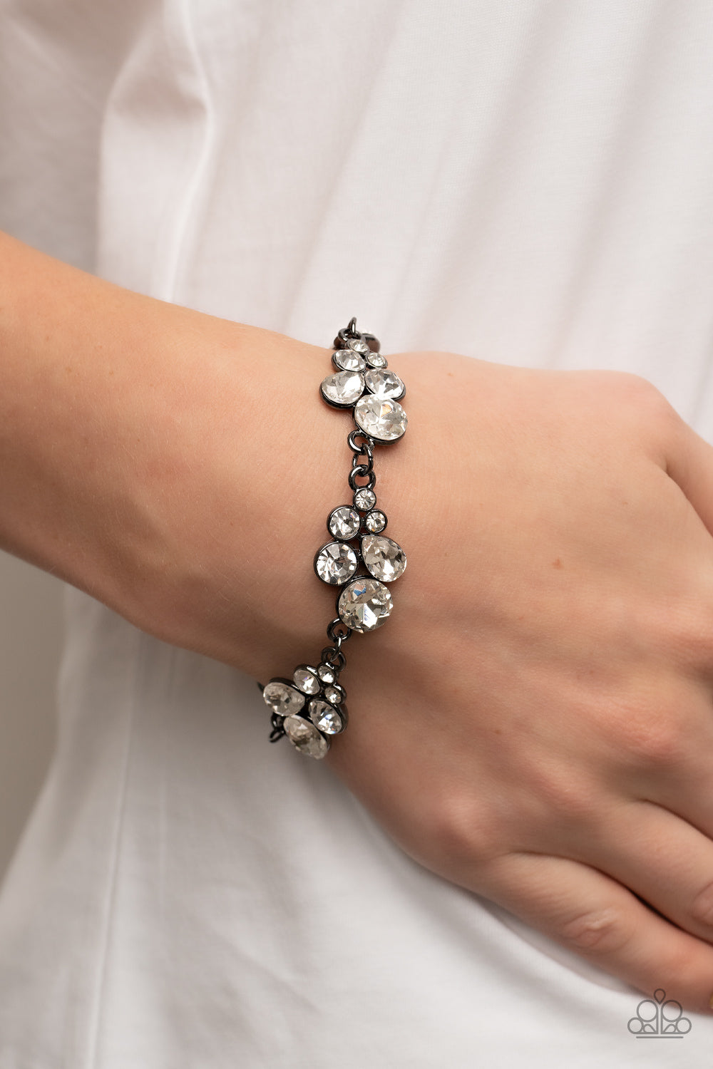 Duchess Dowry - Black Paparazzi Bracelet (PZ-3883)