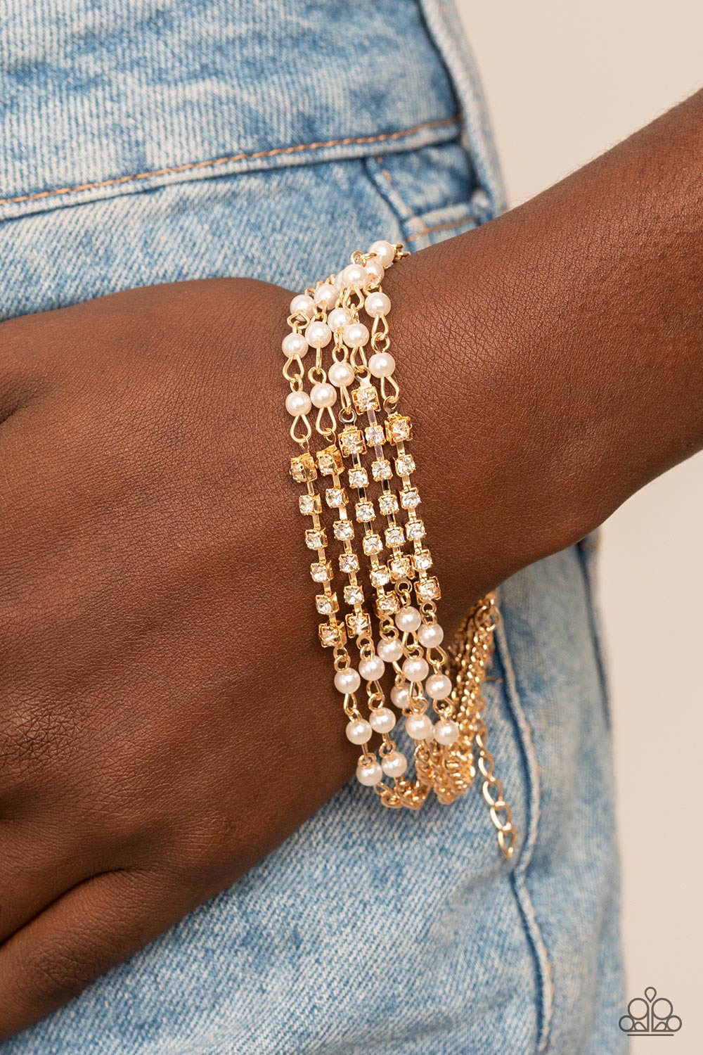 Experienced in Elegance - Gold Paparazzi Bracelet (#3266)