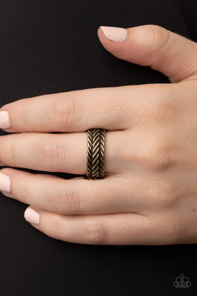 Rebellious Ridges - Brass Paparazzi Ring (R445)