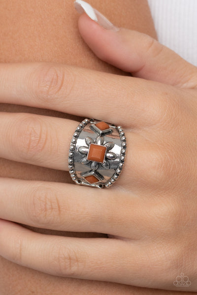Daisy Diviner - Brown Paparazzi Ring (R178)