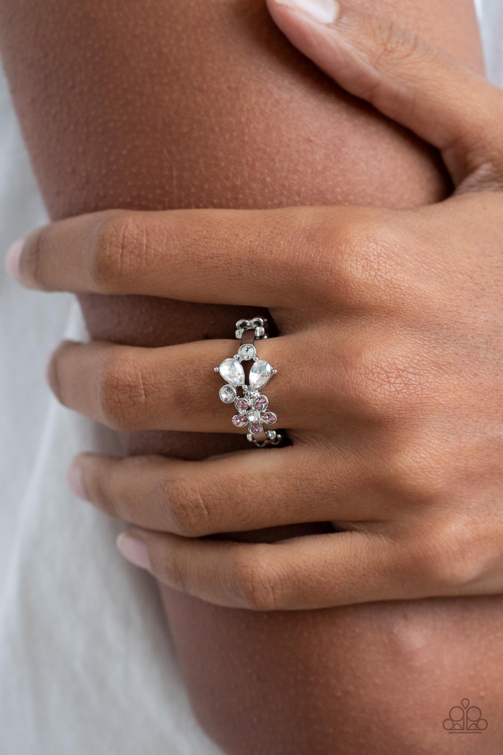 Enchanting Efflorescence - Pink Paparazzi Ring (R338)