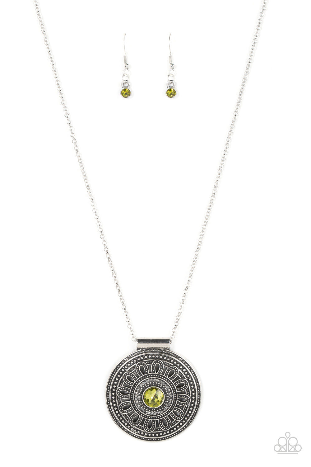 Toga Party - Green Paparazzi Necklace (PZ-1018)