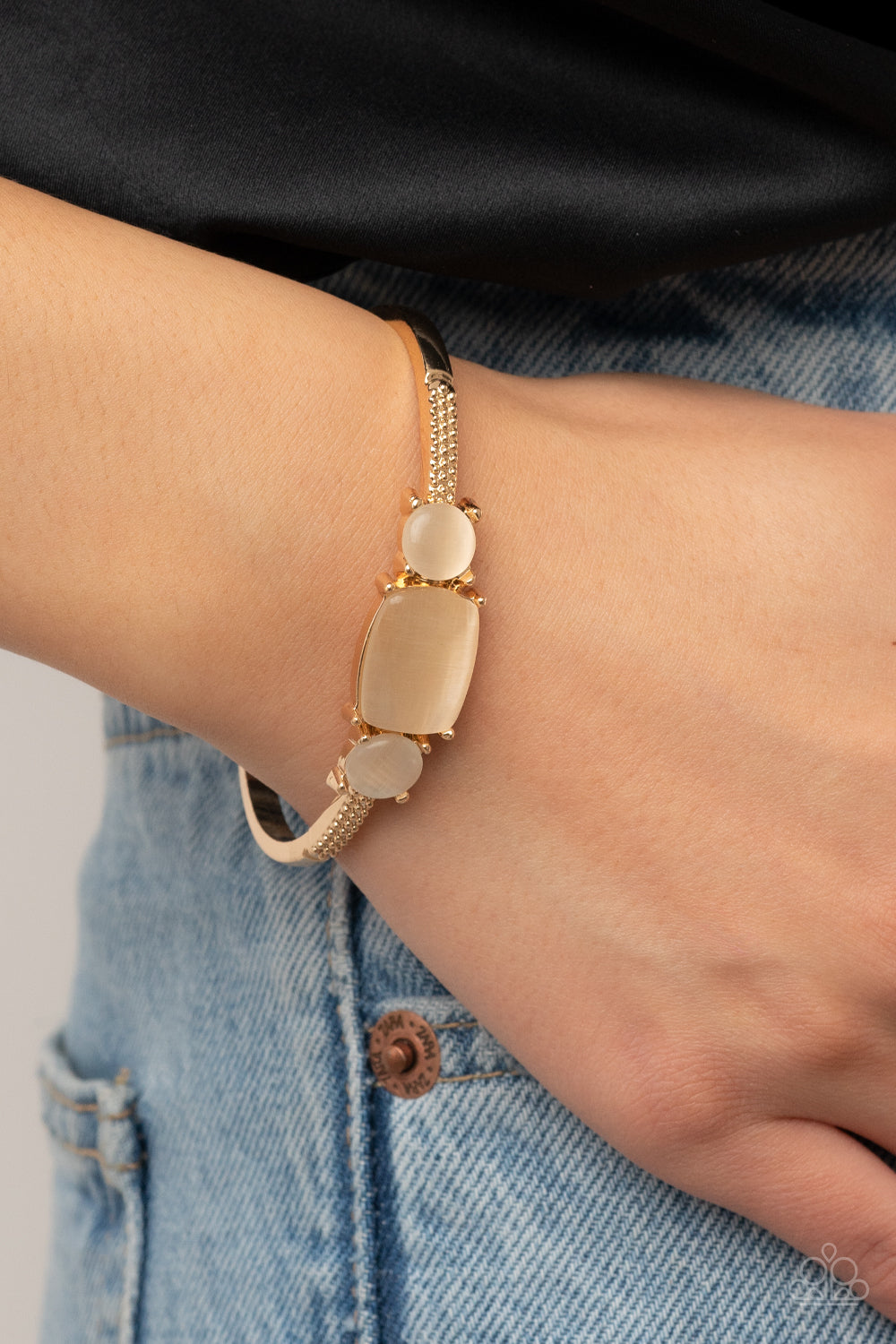 Tranquil Treasure - Gold Paparazzi Bracelet (#3743)
