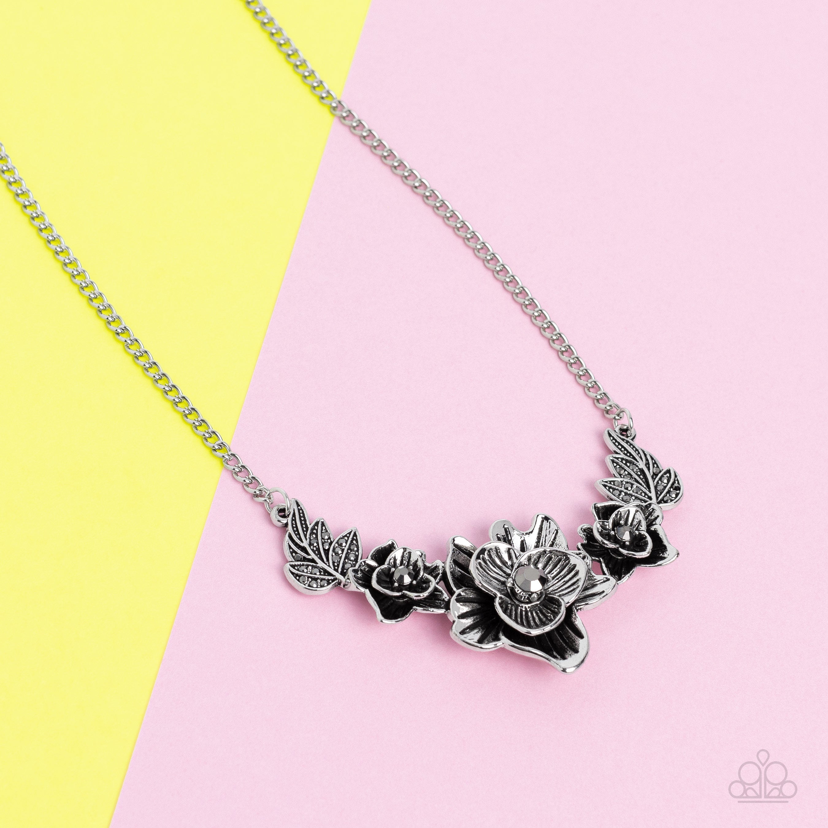 Botanical Breeze - Silver Paparazzi Necklace (PZ-5441)
