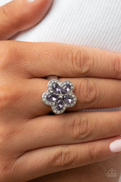 Efflorescent Envy - Purple Paparazzi Ring (R367)