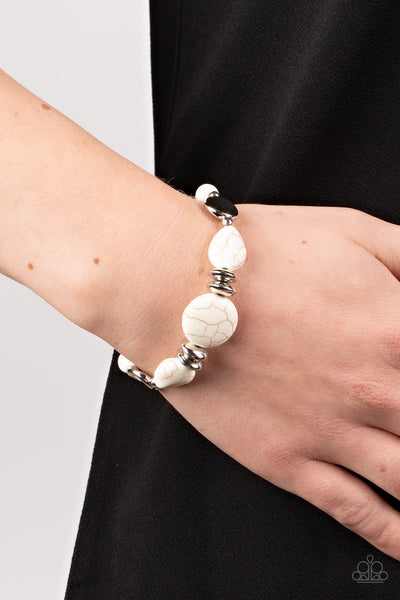 Mesa Vista - White Paparazzi Bracelet  (#4642)