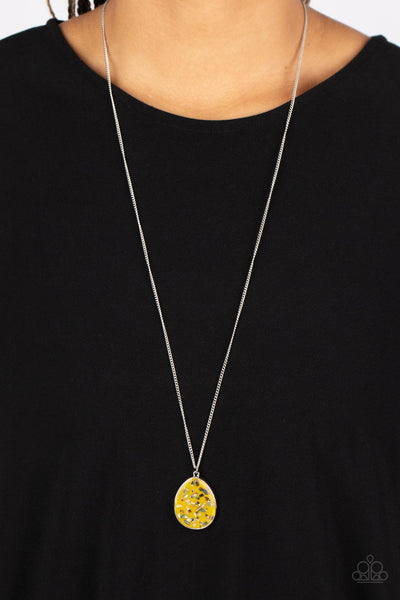 Shimmering Seafloors - Yellow Paparazzi Necklace (5084)