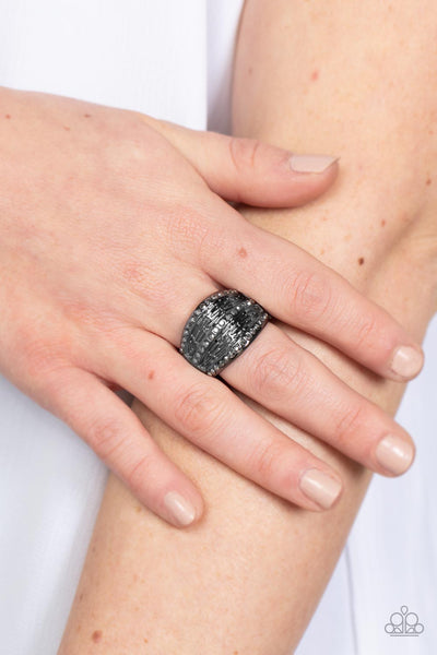 Stellar Stratosphere - Black Paparazzi Ring (R441)