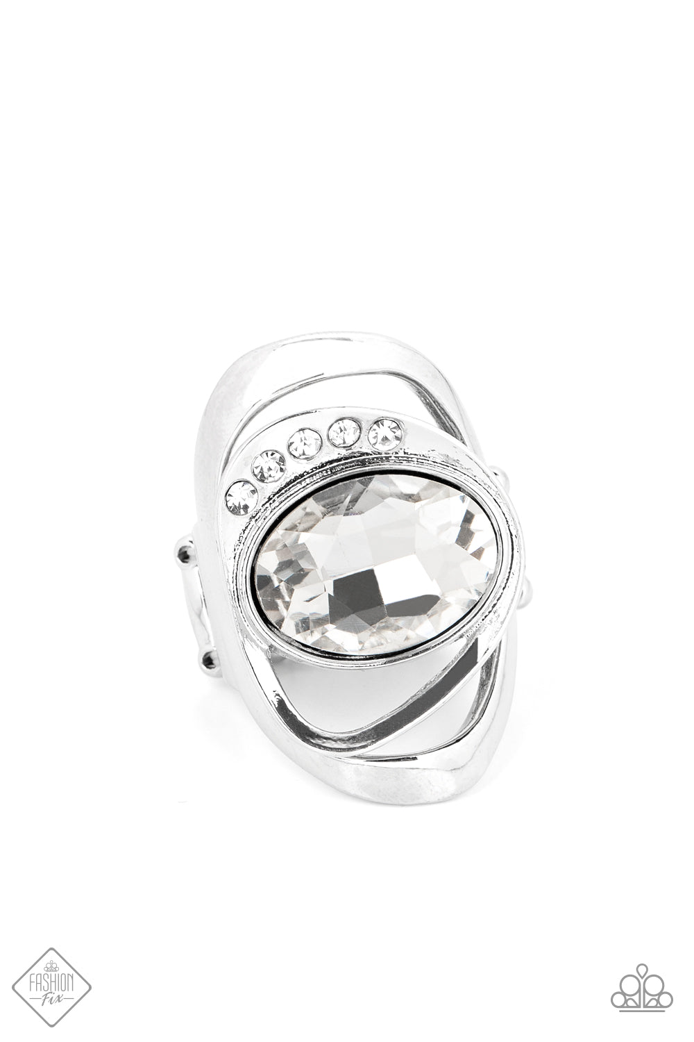 Mountain View Meadow - White Ring Fashion Fix August 2022 (T20)