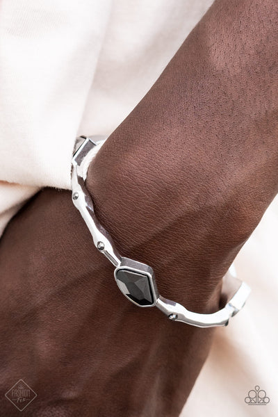 Chiseled Craze - Silver Paparazzi Fashion Fix Bracelet Oct 2022 (FF072)