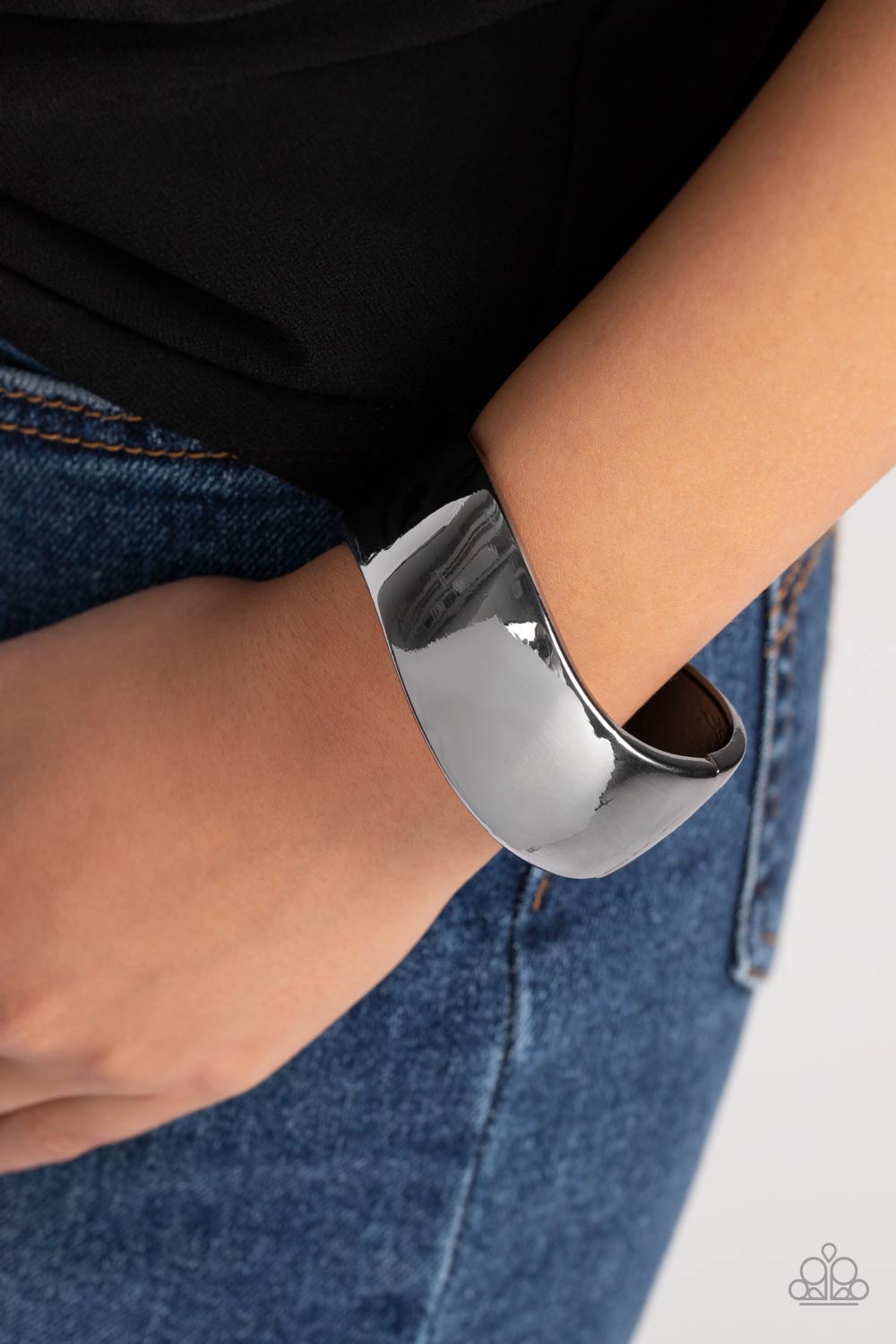 Urban Anchor - Black Paparazzi Bracelet (PZ-313)