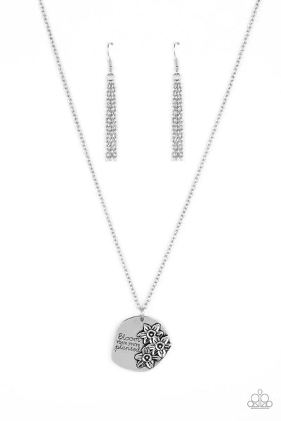 Planted Possibilities - Silver Paparazzi Necklace (#1676)