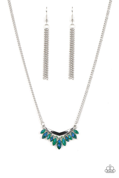 Flash of Fringe - Green Paparazzi Necklace (#5489)