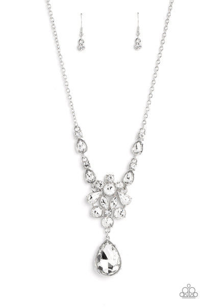 TWINKLE of an Eye - White Paparazzi Necklace (5151)