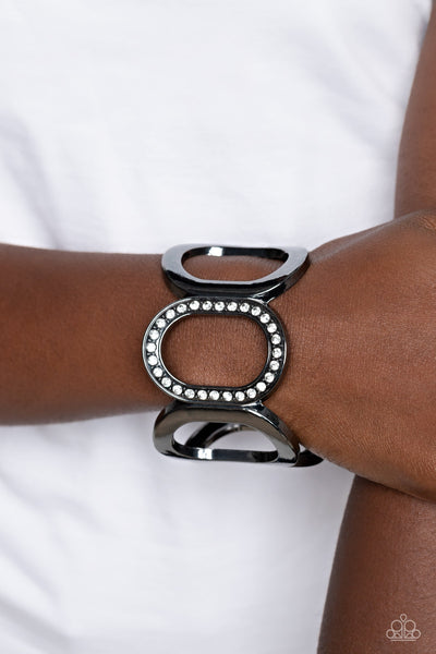 Opulent Ovals - Black Paparazzi Bracelet
