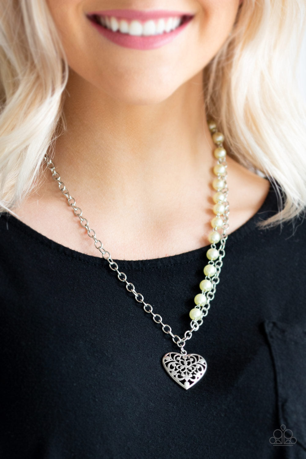Paparazzi Short Necklace - Forever In My Heart - Yellow (#136)