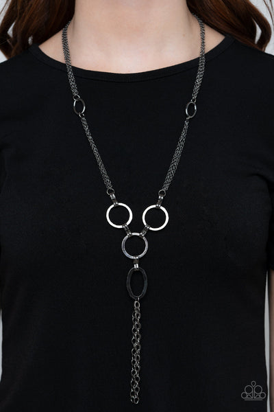 Metro Mechanics - Black Paparazzi Necklace