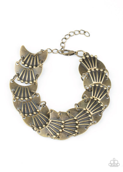 Moonlit Mesa - Brass Paparazzi Clasp Bracelet (#2212)