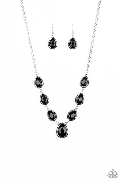 Socialite Social - Black-Paparazzi (PZ-1102)