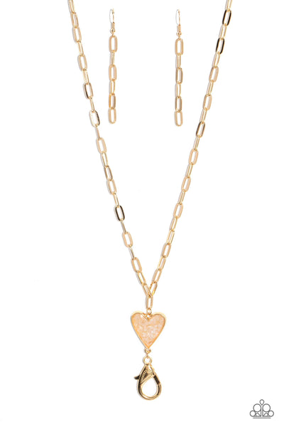 Kiss and SHELL - Gold Paparazzi Necklace (L037)