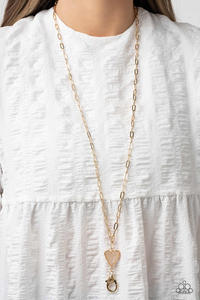 Kiss and SHELL - Gold Paparazzi Necklace (L037)