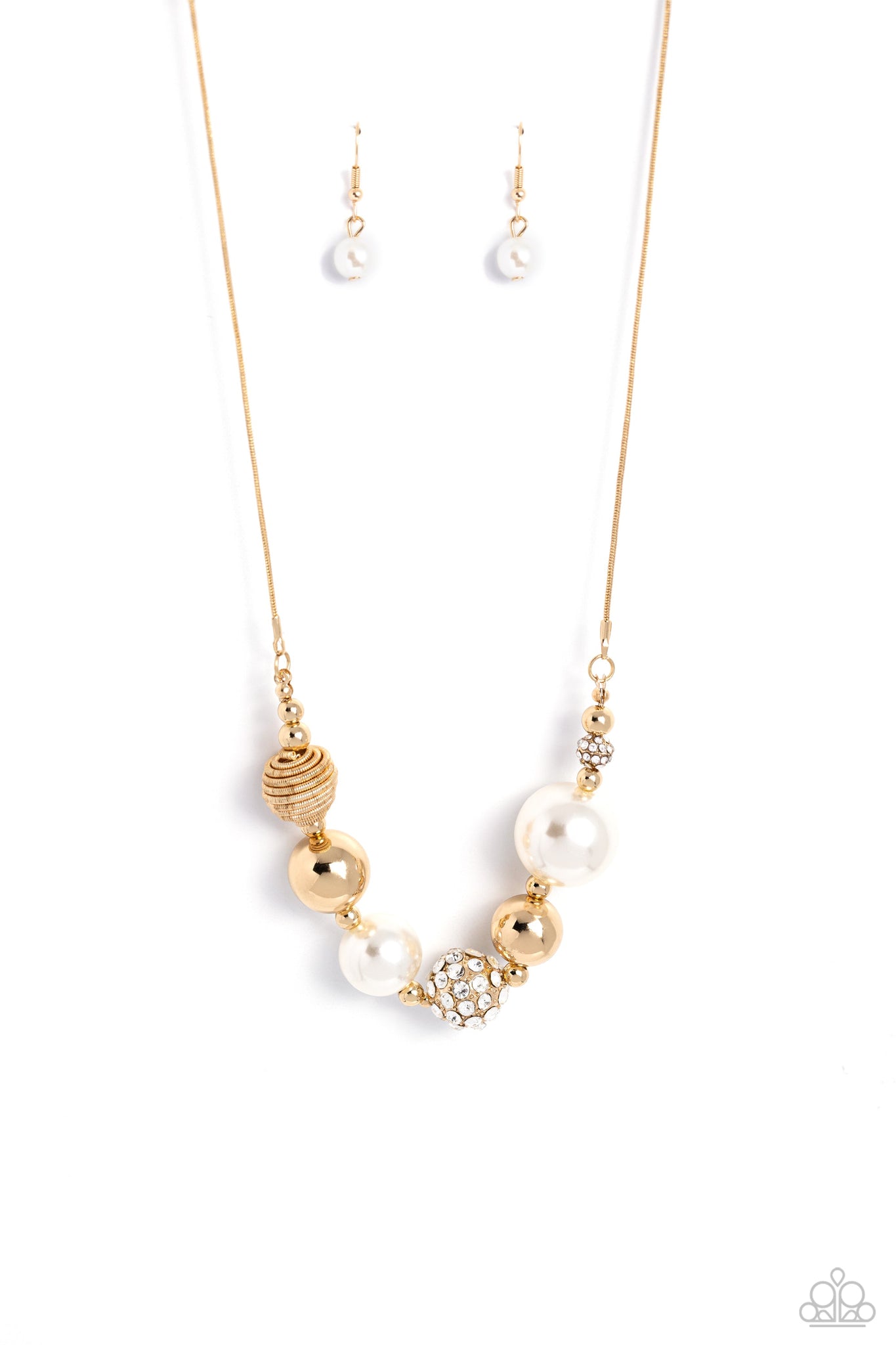 Caliber Choreographer - Gold Paparazzi Necklace (#2718)