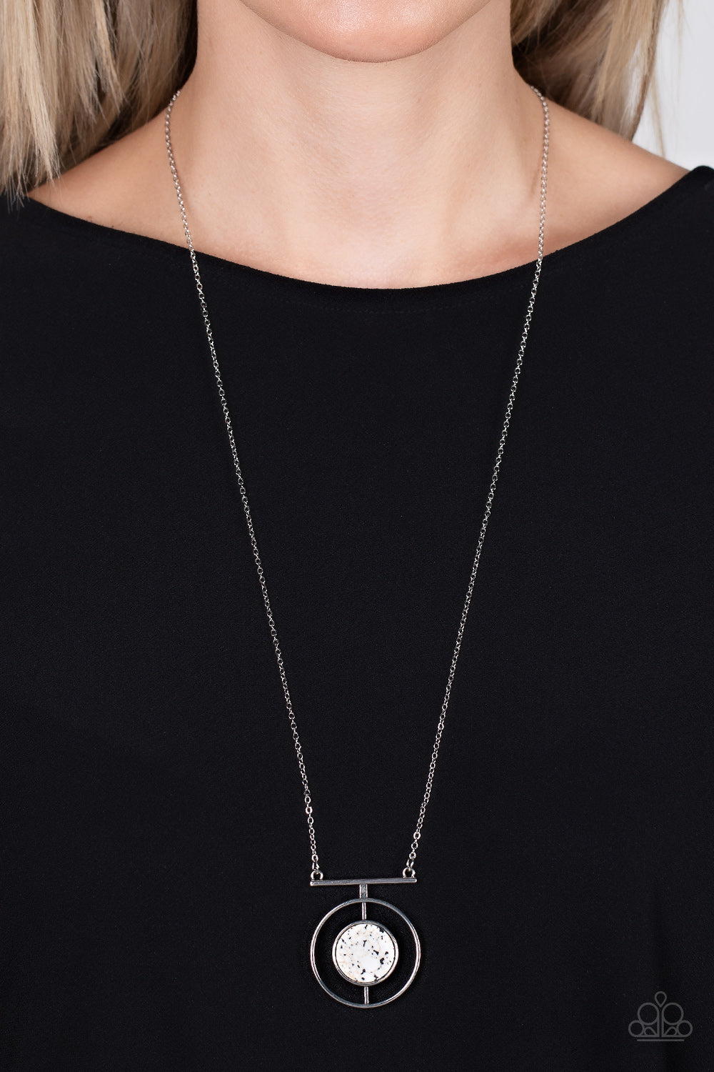 Boulevard Bazaar - Multi Paparazzi Necklace (#4349)