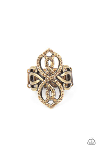 Duchess Drama - Brass Paparazzi Ring