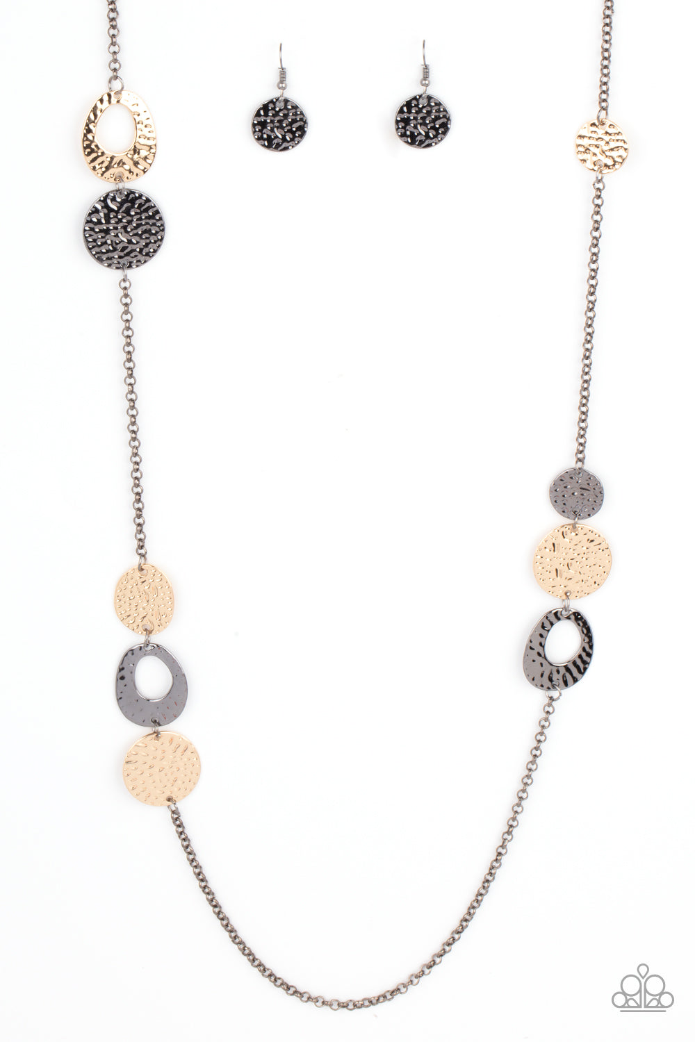 Gallery Guru - Black Paparazzi Necklace (#3128)