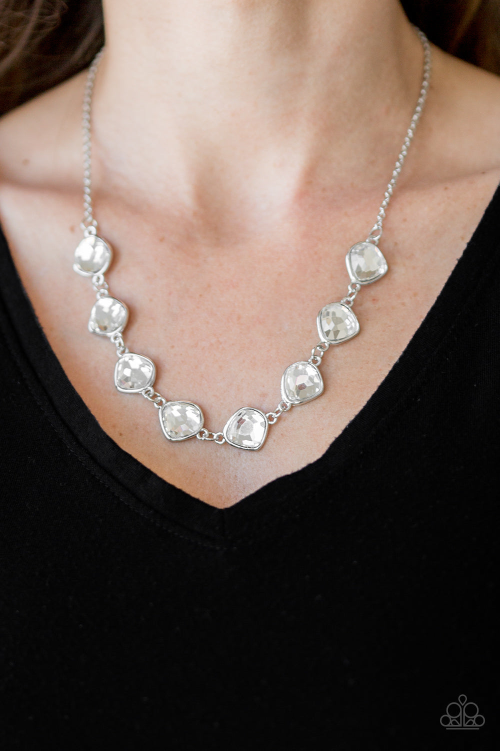 Paparazzi Short Necklace - The Imperfectionist - White (#095)