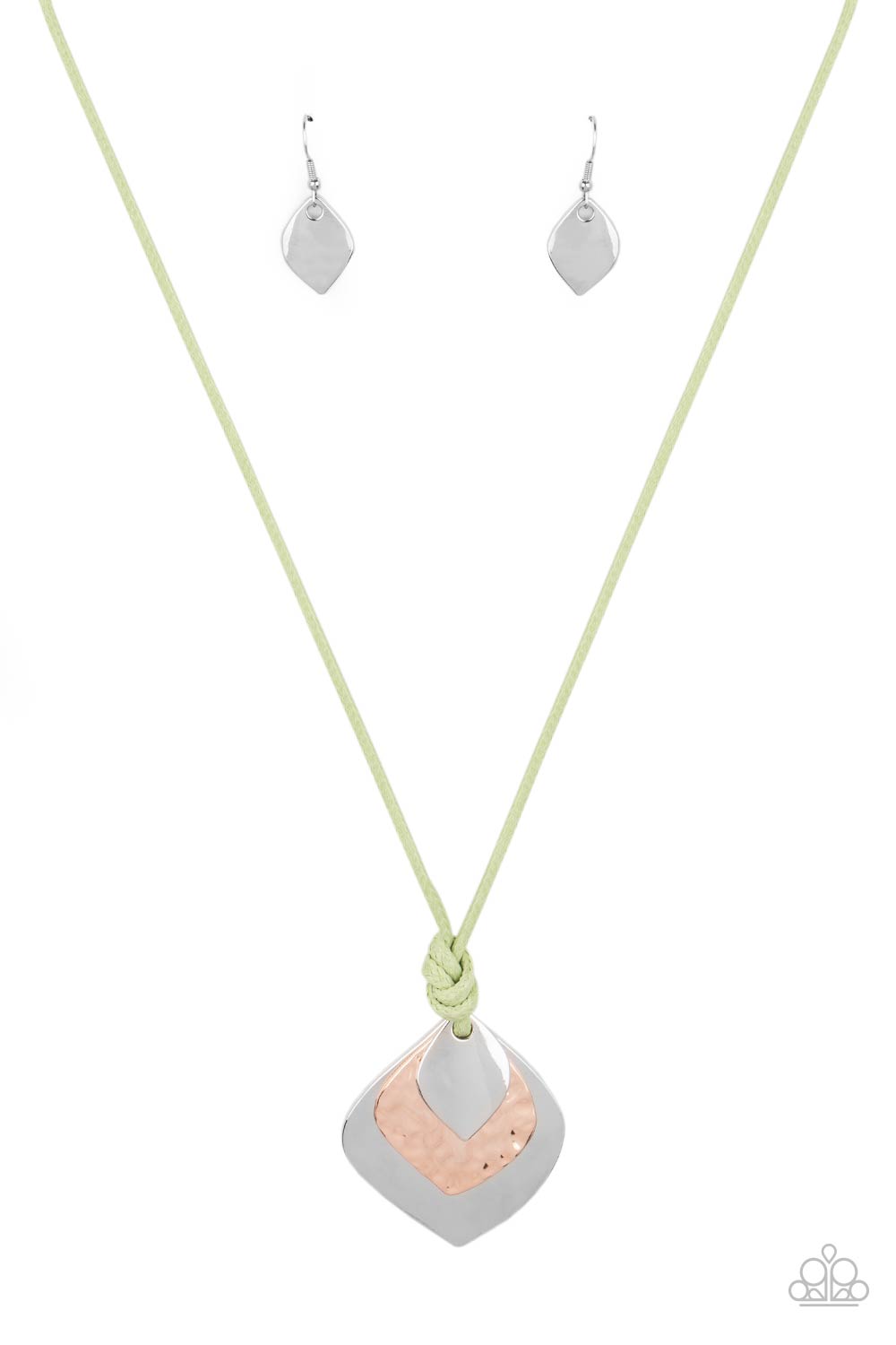 Face The ARTIFACTS - Green Paparazzi Necklace (PZ-851)