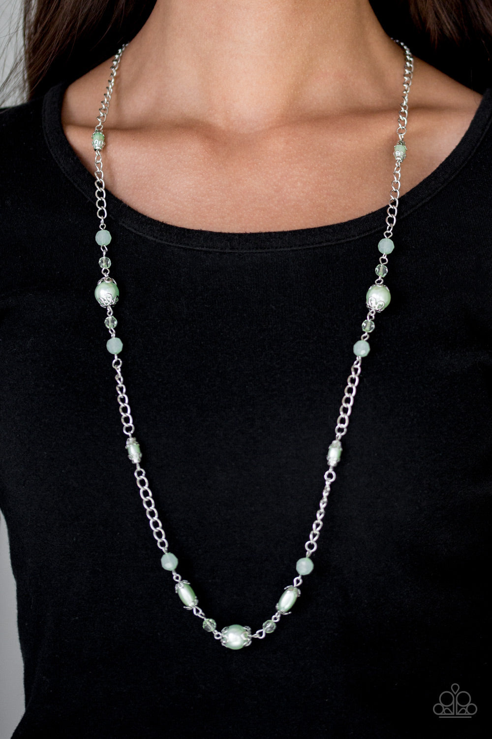 Paparazzi Long Necklace - Magnificently Milan - Green (#037)