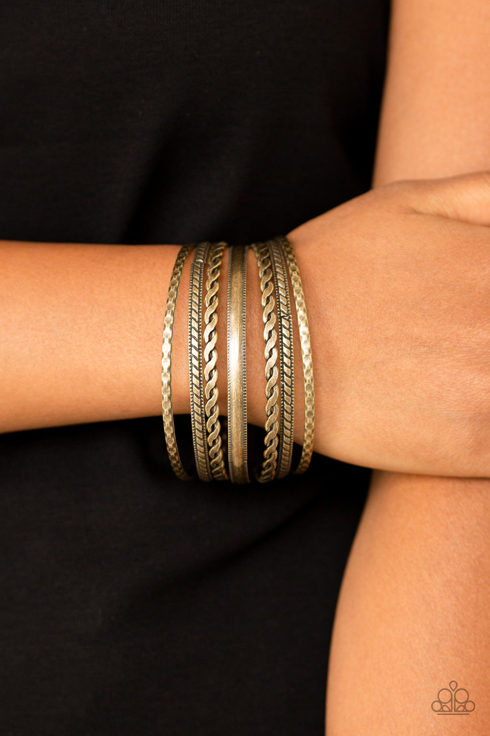 Rattle and Roll - Brass-Paparazzi Bracelets (PZ-1190)