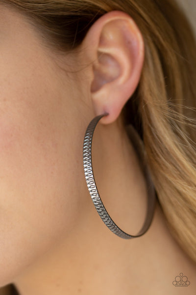 Paparazzi Earrings - Retro Rebellion - Black