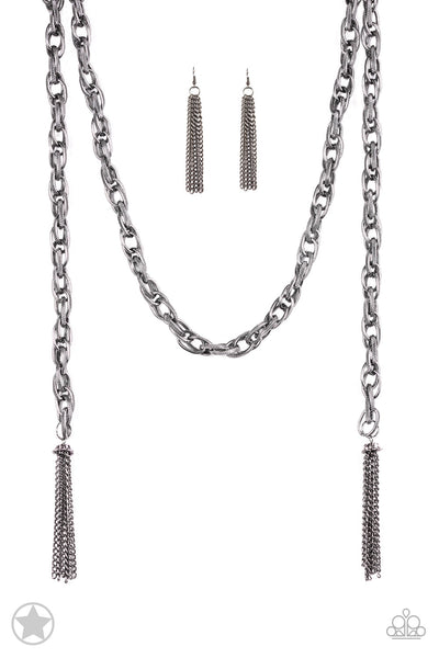 Paparazzi Blockbuster Necklace - SCARFed for Attention - Gunmetal (BB039)