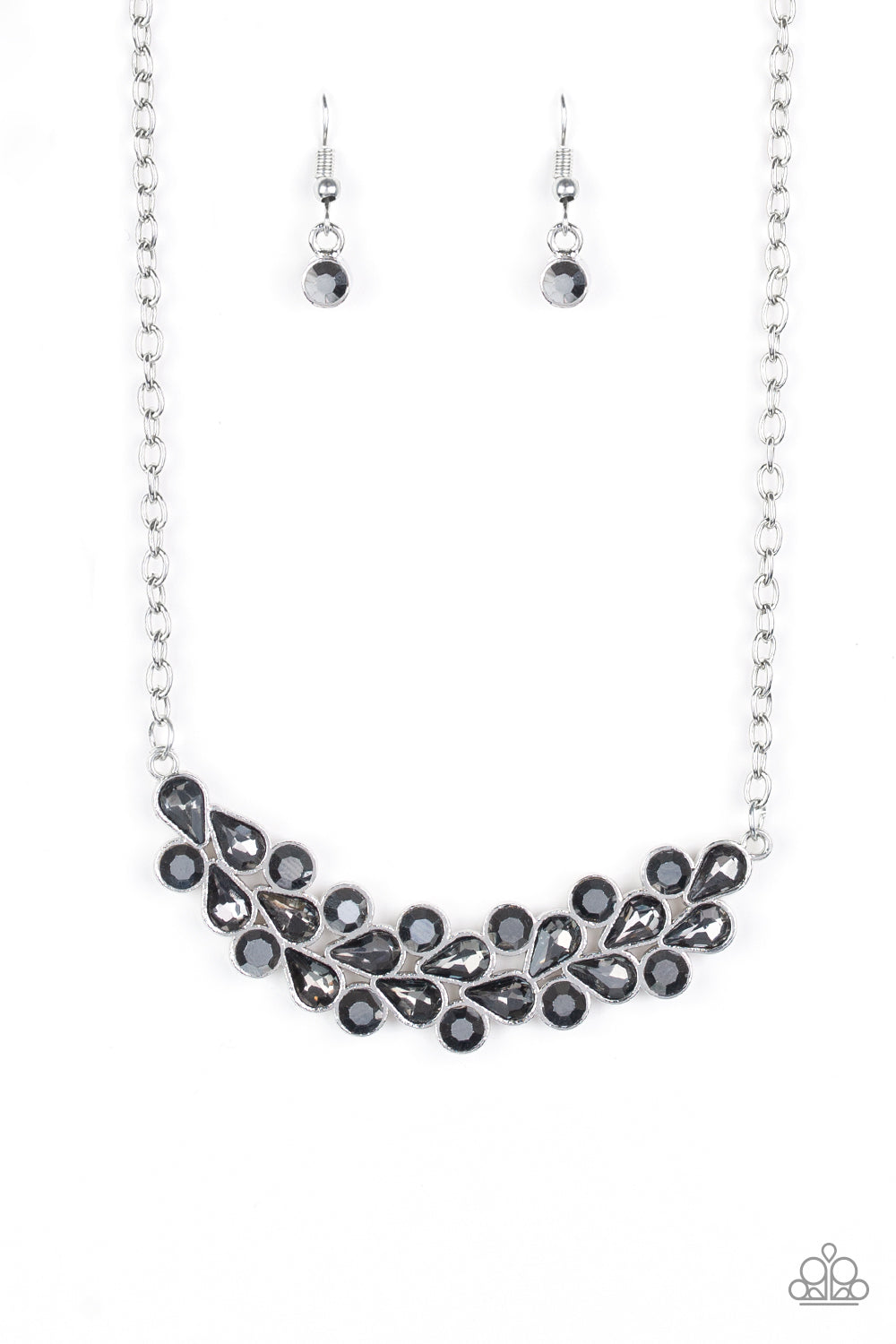 Paparazzi Necklace - Special Treatment - Silver (#296)
