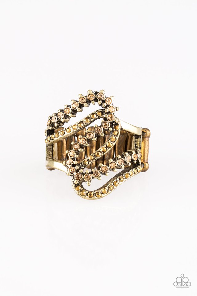 Make Waves - Brass Paparazzi Ring